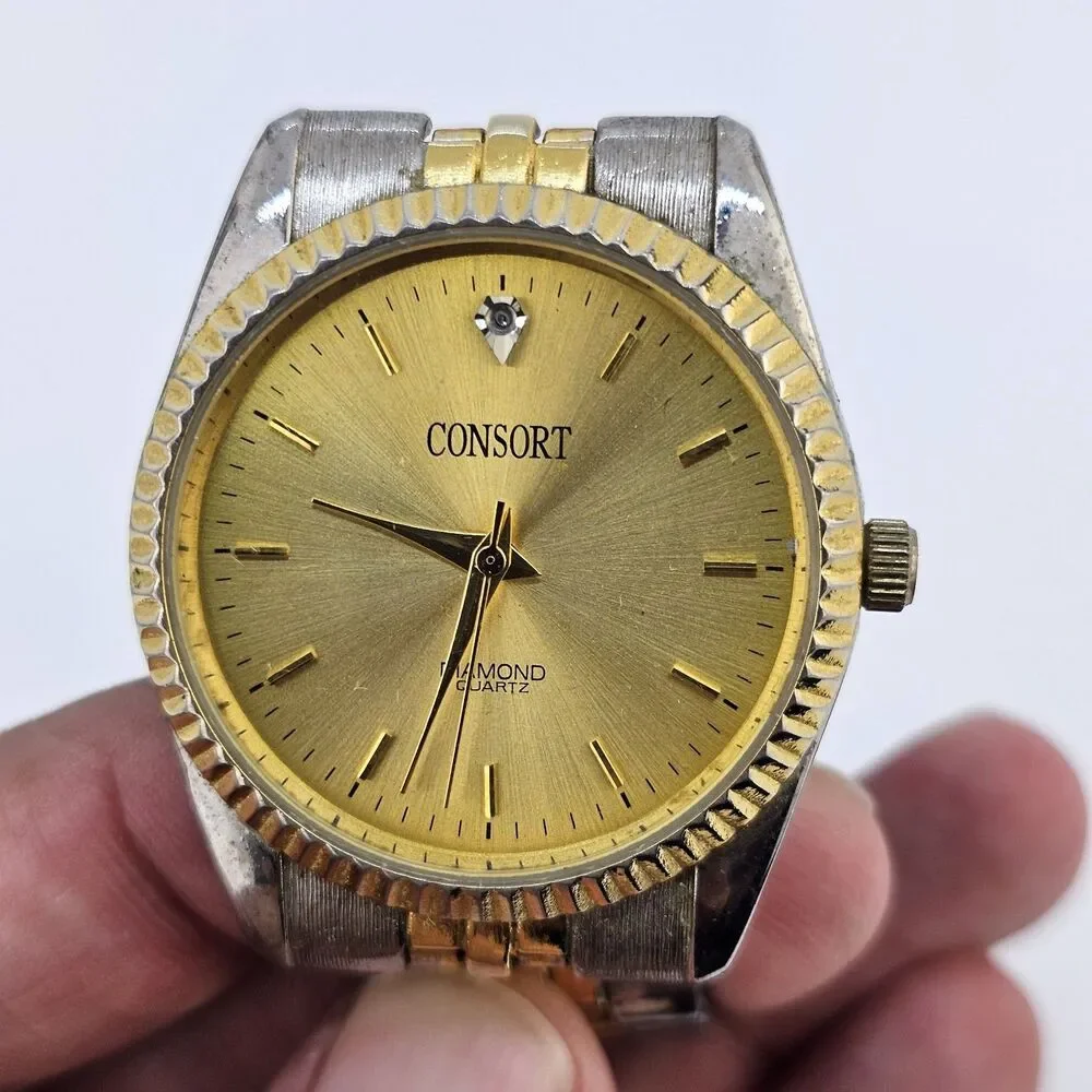 VTG Cosort Men's Watch 36MM‎ Gold Dial Two Tone Band Up to 8